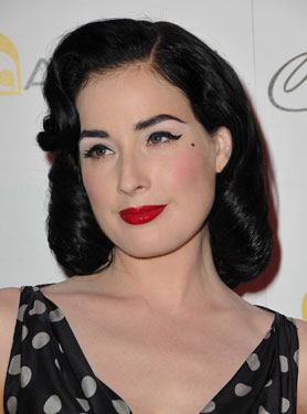 8aa91149ee32622d_dita-von-teese