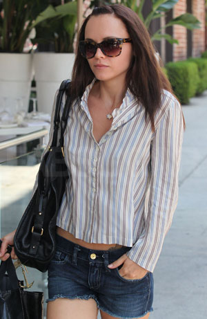 There are many reasons why I adore Christina Ricci's casual Cali ensemble