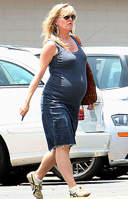 Ashley Jensen Pregnant 60