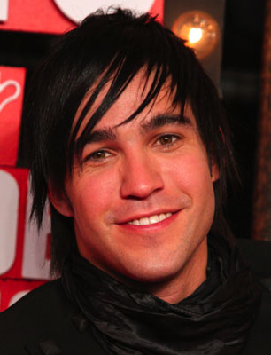 pete wentz gay. Pete Wentz officially laid