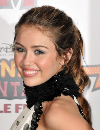  the teen beauty. Look below to see her styles. Miley Cyrus Hairstyles 