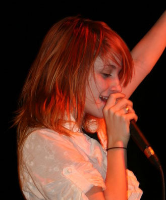 I love Hayley William fm Paramore band but im not gonna have the same hair