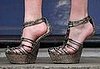003shoesDM_468x320