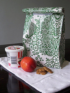 DIY:  Oil Cloth Lunchbox