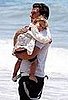 Kingston Rossdale soaked up the sun and daddy Gavin's love.