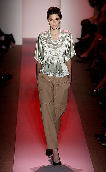 Alexandre Herchcovitch Spring 2009 Runway: Photo 18 of 37 | Coutorture : alexandre herchcovitch spring 2009 designer khaki charmeuse