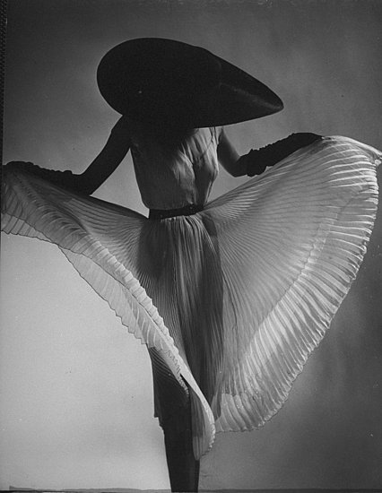 Dorian Leigh, Jane Derby dress, 1950.