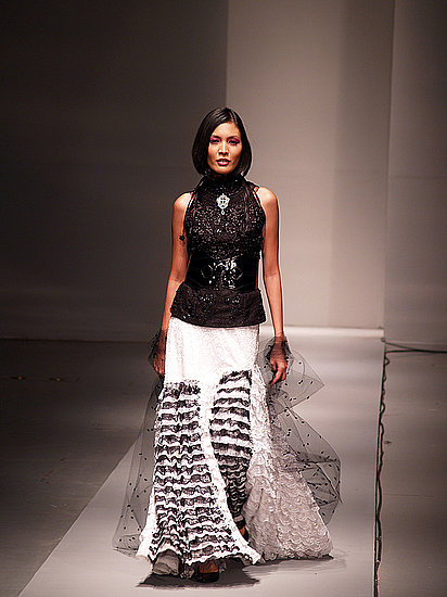 Philippine Fashion Week 2008
“GLIMPSES: A Dawn of a New Decade”
26 May 2008
SMX Convention Center
© 2008 Dhon Jason de Belen