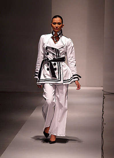 Philippine Fashion Week 2008
“GLIMPSES: A Dawn of a New Decade”
26 May 2008
SMX Convention Center
© 2008 Dhon Jason de Belen