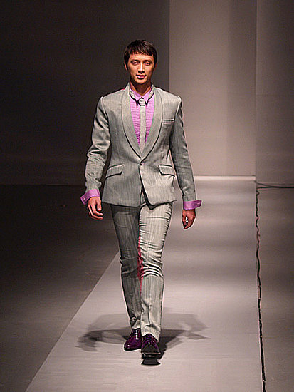 Philippine Fashion Week 2008
“GLIMPSES: A Dawn of a New Decade”
26 May 2008
SMX Convention Center
© 2008 Dhon Jason de Belen