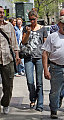 gisele-phone-2