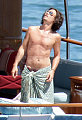 32073ey_depp_j_b_gr_09