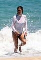 JANISTONSURFING082307_04