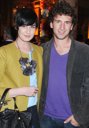 Photo of Erin O'Connor Wearing Funky Foliage Necklace in London ...